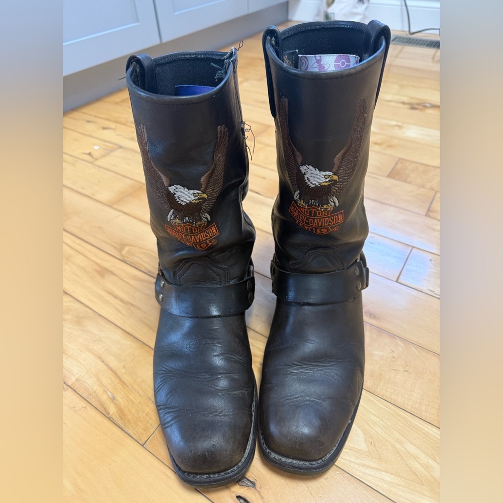 Harley-Davidson Black Leather Boots with Embroidered Detail vintage